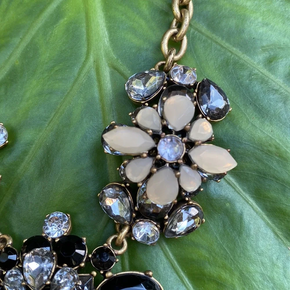 J Crew Necklace - Picture 3 of 12